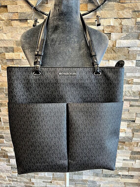 Michael Kors Jet Set Medium Logo Pocket Tote Bag Black